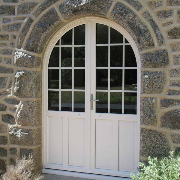 Porte d'entrée vitrée classique en bois, gamme Rustik, modèle